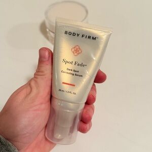 NEW Body Firm Spot Fade 1.3fl oz